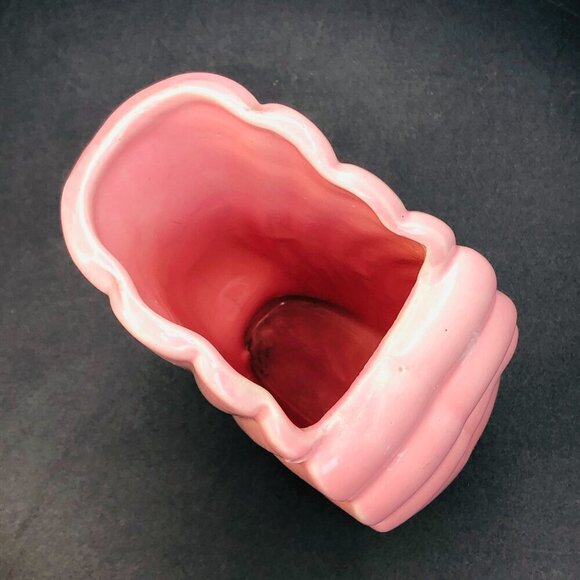 USA Pottery Dusty Rose Nautilus Shell Bud Vase Tropical Coastal Golden Girls - Picture 4 of 12